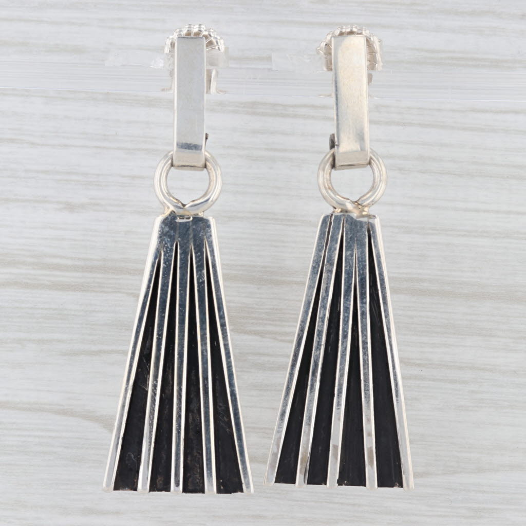 Light Gray Tom Hawk Navajo Native American Dangle Earrings Sterling Silver Vintage Drops