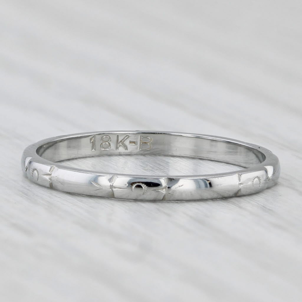 Light Gray Art Deco Wedding Band 18k White Gold Size 5.25 Ring Stackable