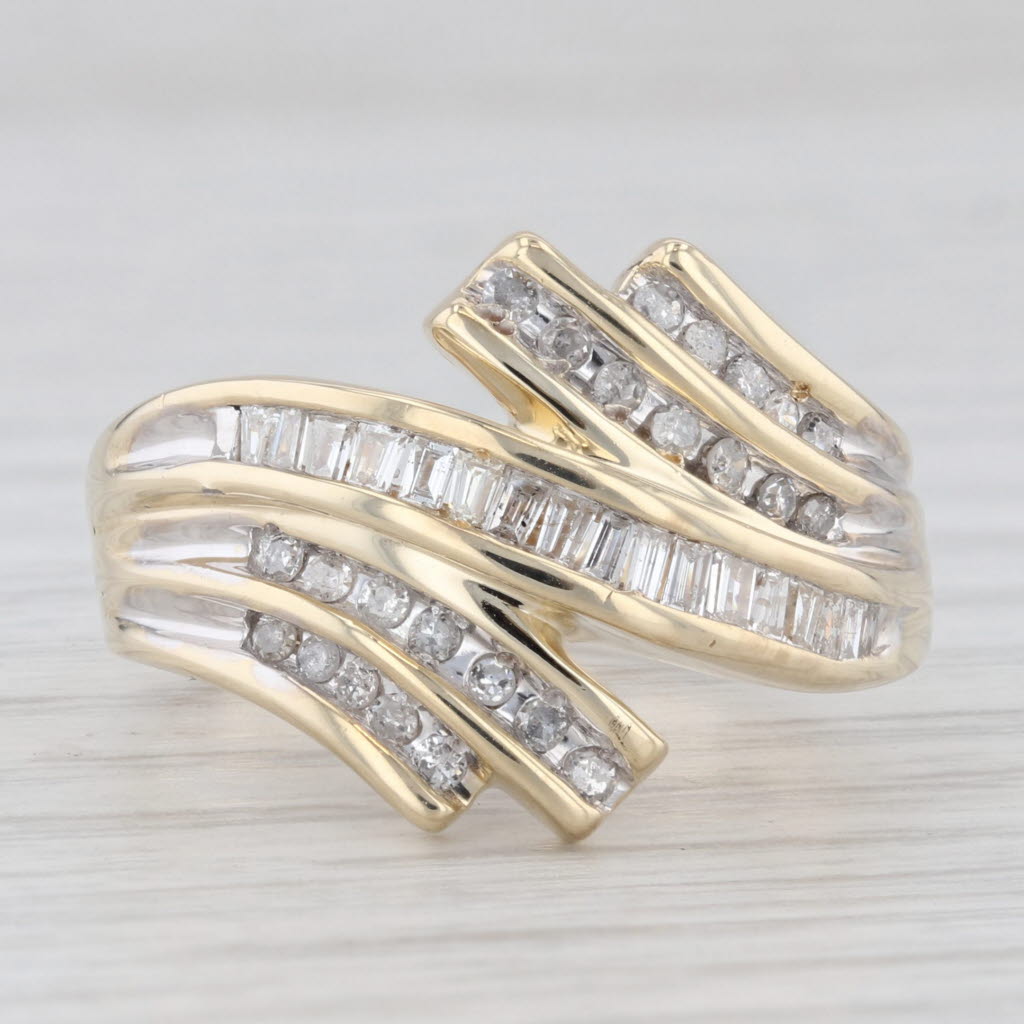 Light Gray 0.43ctw Diamond Scalloped Bypass Ring 10k Yellow Gold Size 8 Cocktail