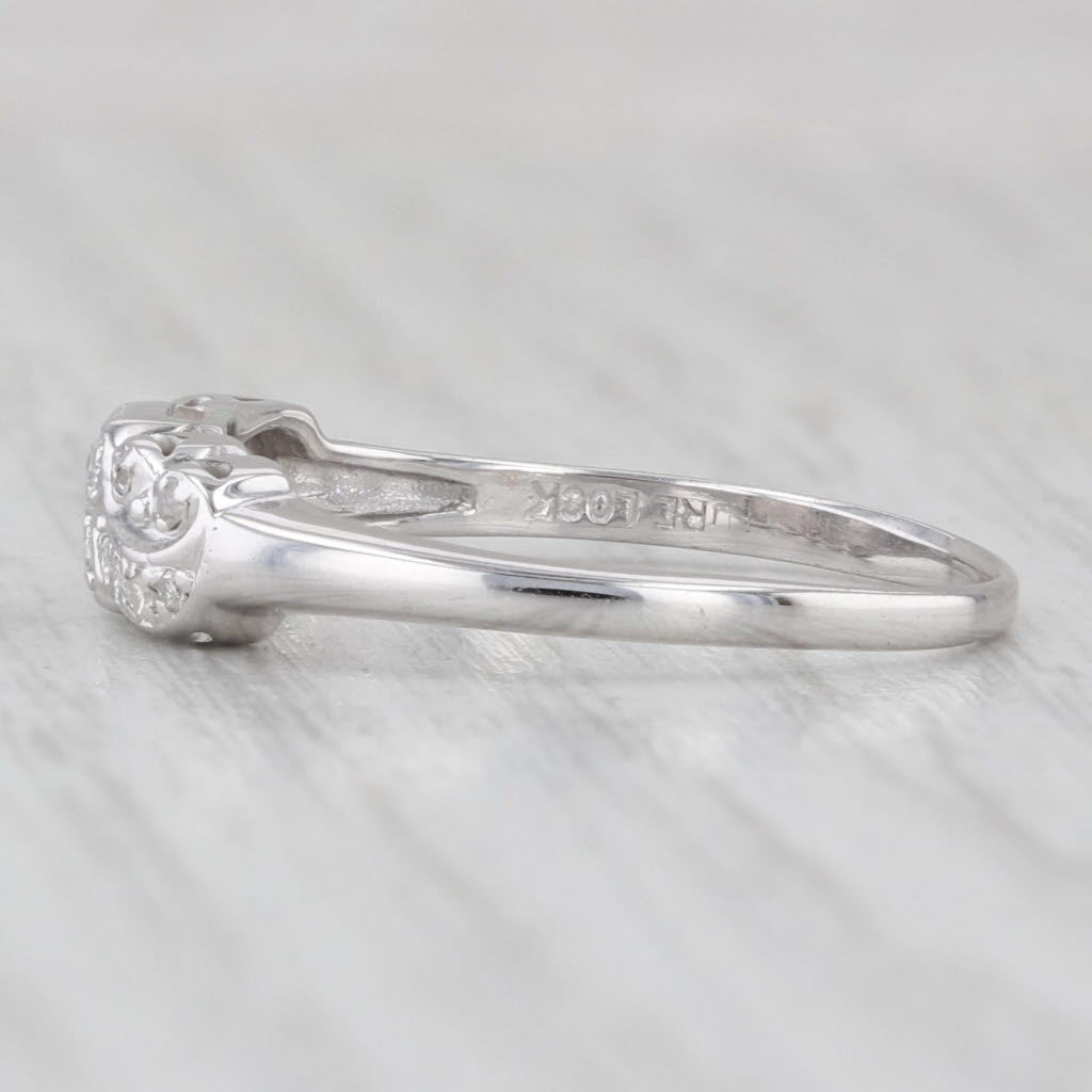 Light Gray Vintage 0.14ctw Diamond Wedding Band 14k White Gold Size 8.5 Stackable Ring