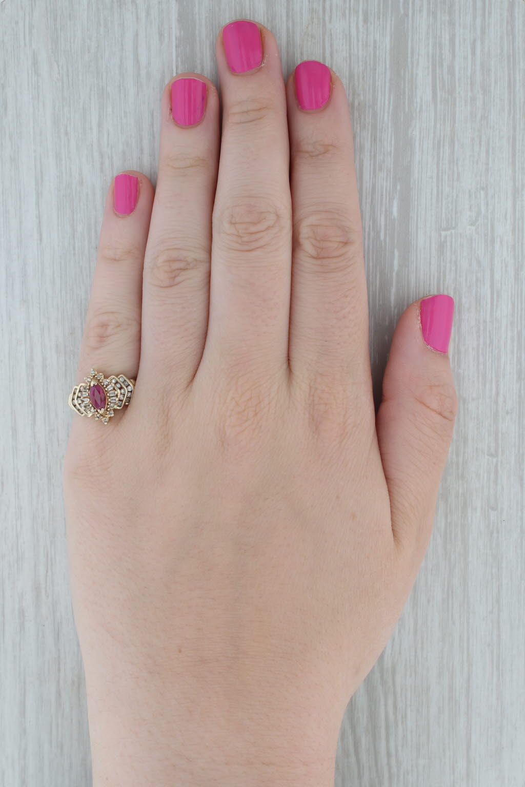 Dark Gray 0.91ctw Ruby Diamond Halo Ring 10k Yellow Gold Size 7