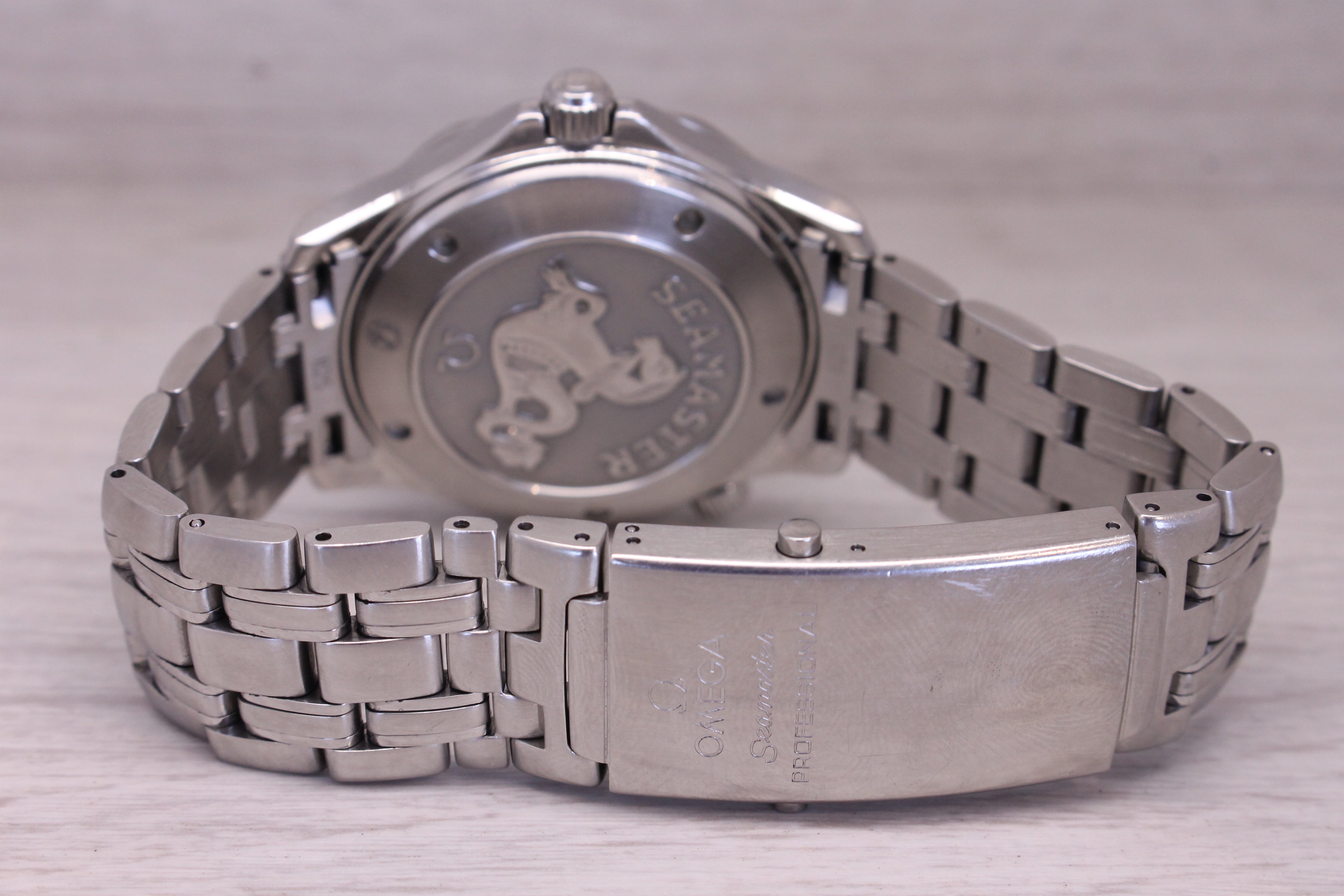 Omega Seamaster Professional 300m 41mm Steel Automatic Divers Watch w Box Cards