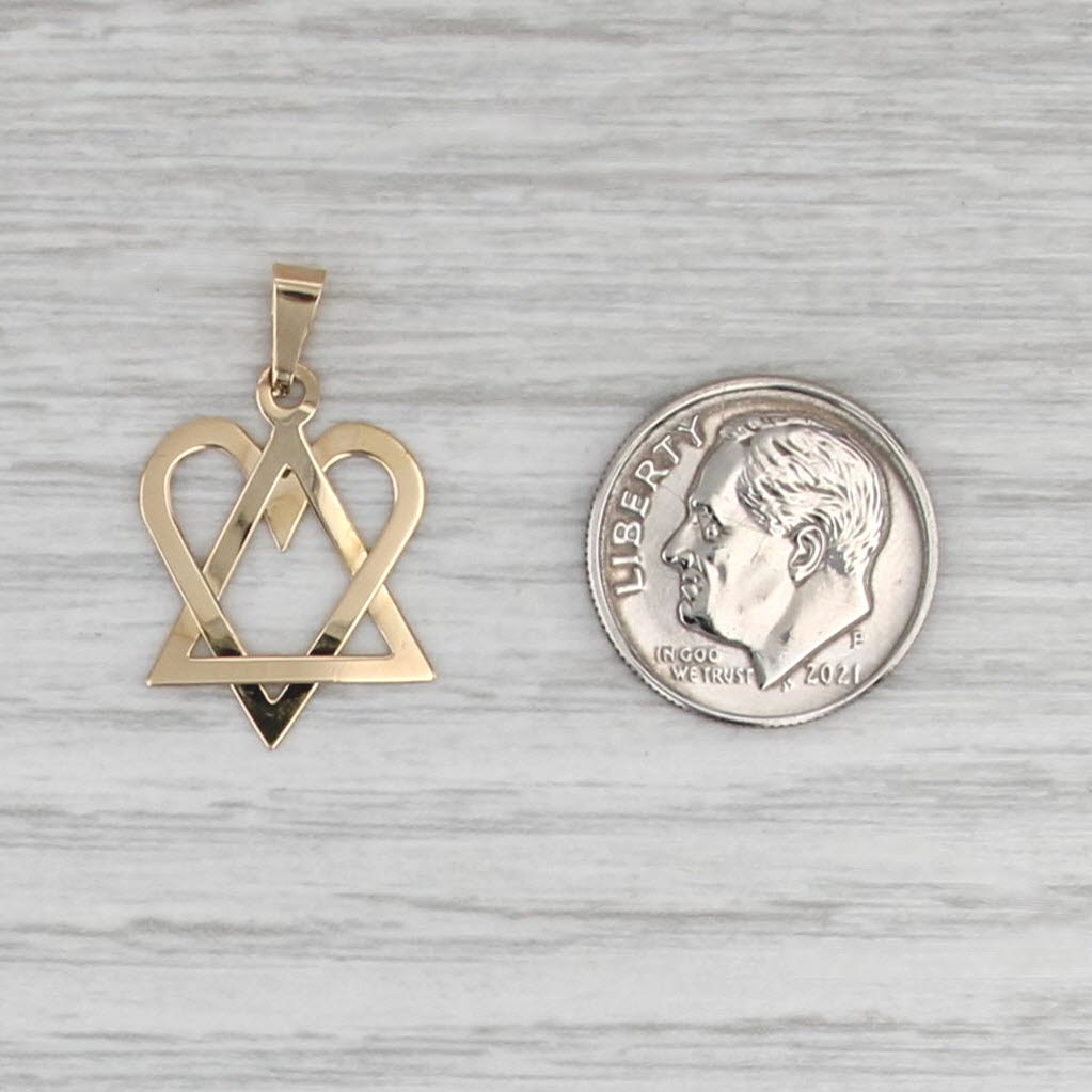 Heart & Triangle Pendant 18k Yellow Gold Seperates & Interlocks Trinity