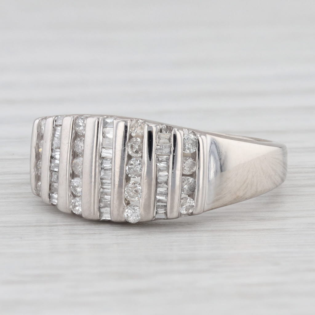 Light Gray 0.35ctw Diamond Ring 10k White Gold Size 8