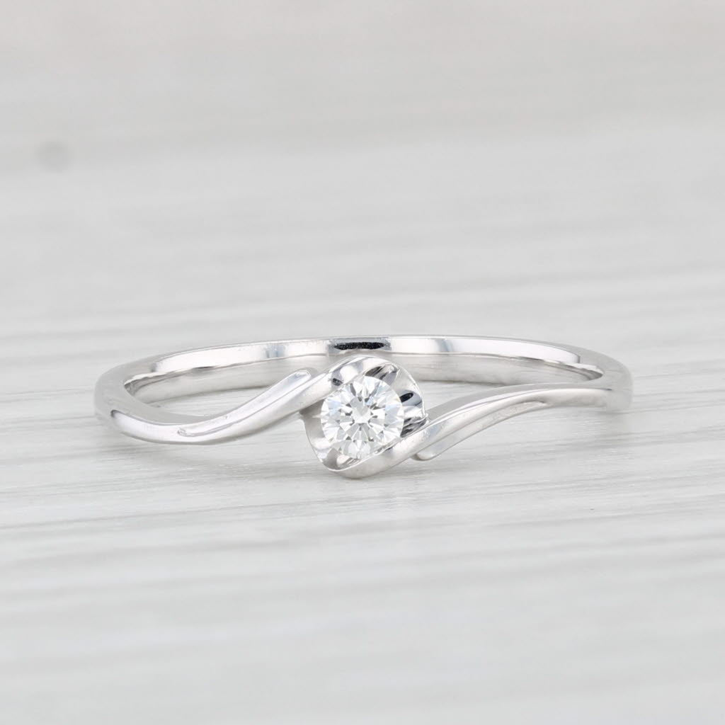 Light Gray VS2 Diamond Solitaire Bypass Ring 18k White Gold Size 6 Stackable