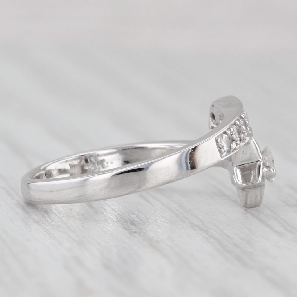 Light Gray 0.18ctw Shooting Star Bypass Ring 18k White Gold Size 6