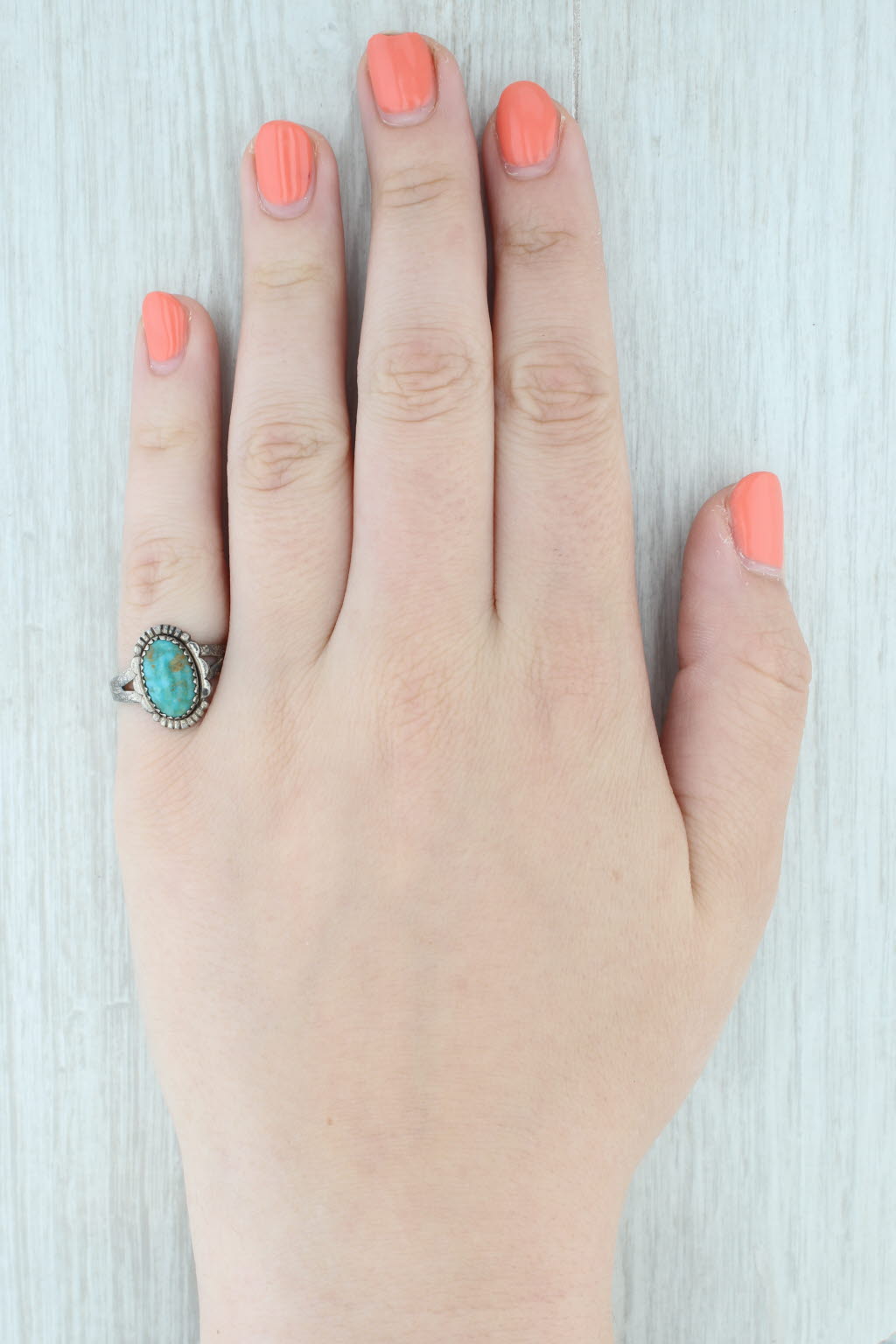 Light Gray Vintage Turquoise Cabochon Ring Native American Bell Trading Sterling Silver