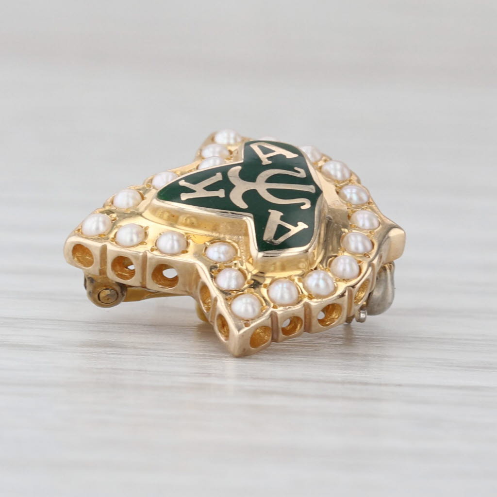 Alpha Kappa Alpha Fraternity Pin 10k Gold Pearl Green Resin Leaf Badge