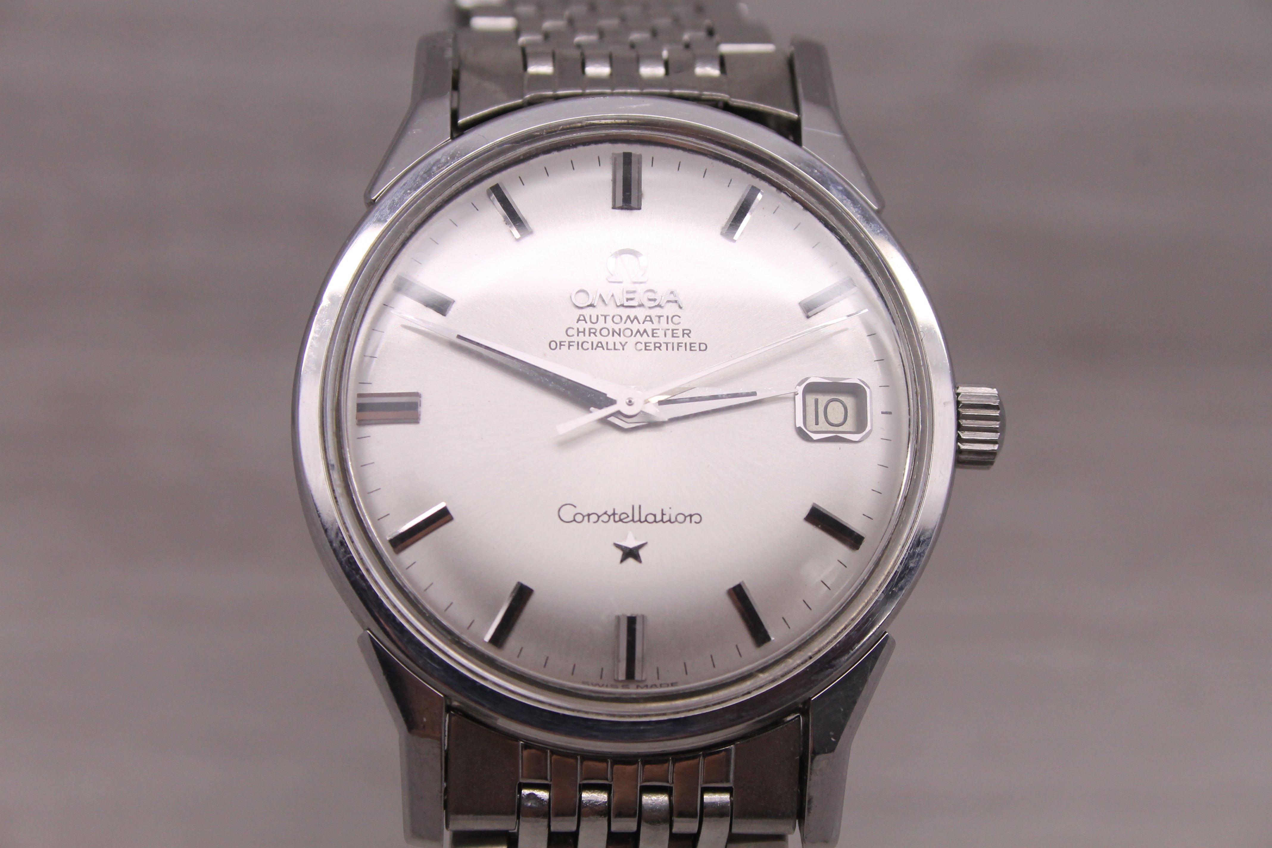 Slate Gray Vintage 1962 Omega Constellation 14902 Mens 34mm Steel Automatic Watch Rice Band