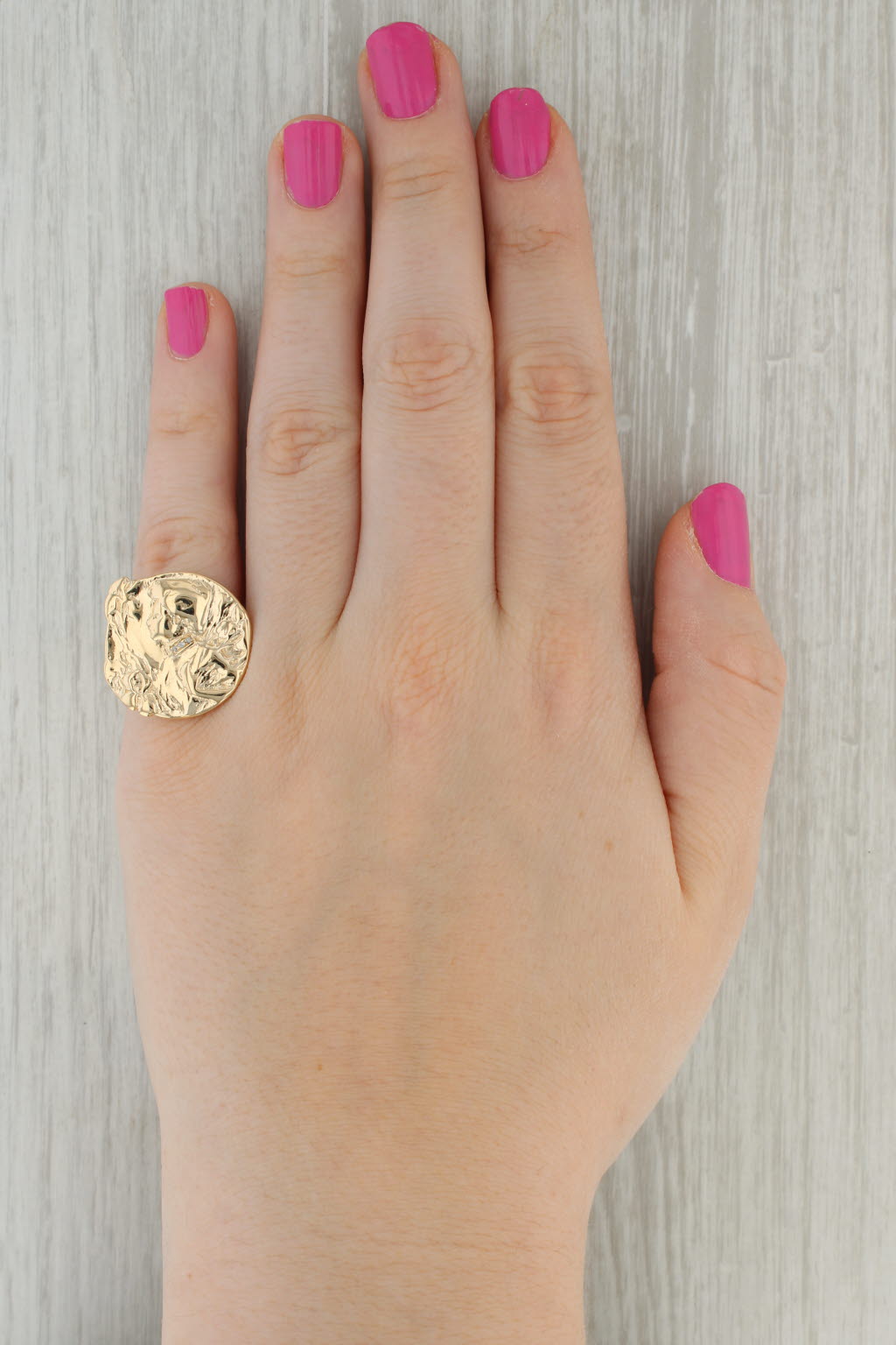 Tan Diamond Figural Cameo Style Ring 14k Yellow Gold Size 6 Statement