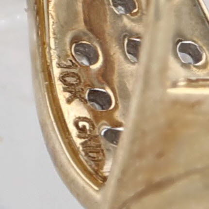 0.71ctw Diamond Bypassing Panthers Pendant 10k Yellow Gold