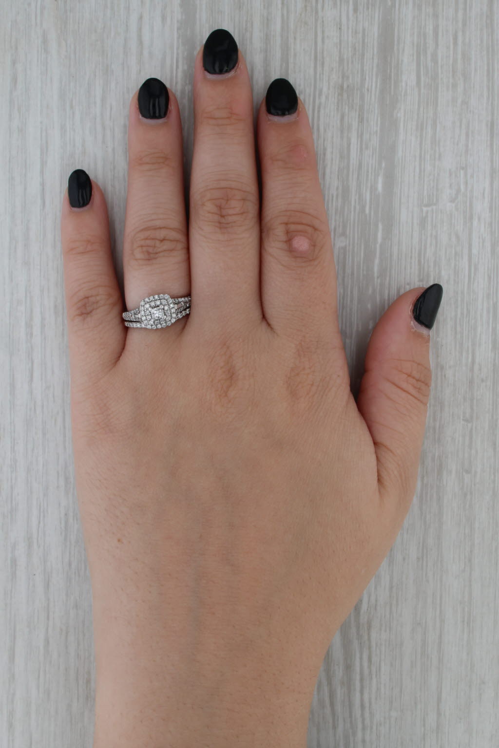 0.58ctw Diamond Halo Engagement Ring wedding Band Set 10k White Gold Size 7.5