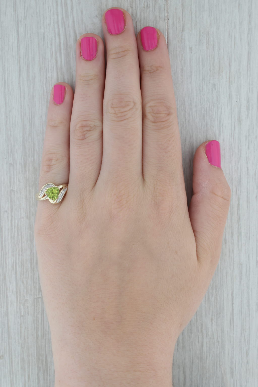 Dark Gray 1.30ctw Trillion Peridot Diamond Bypass Ring 10k Yellow Gold Size 7