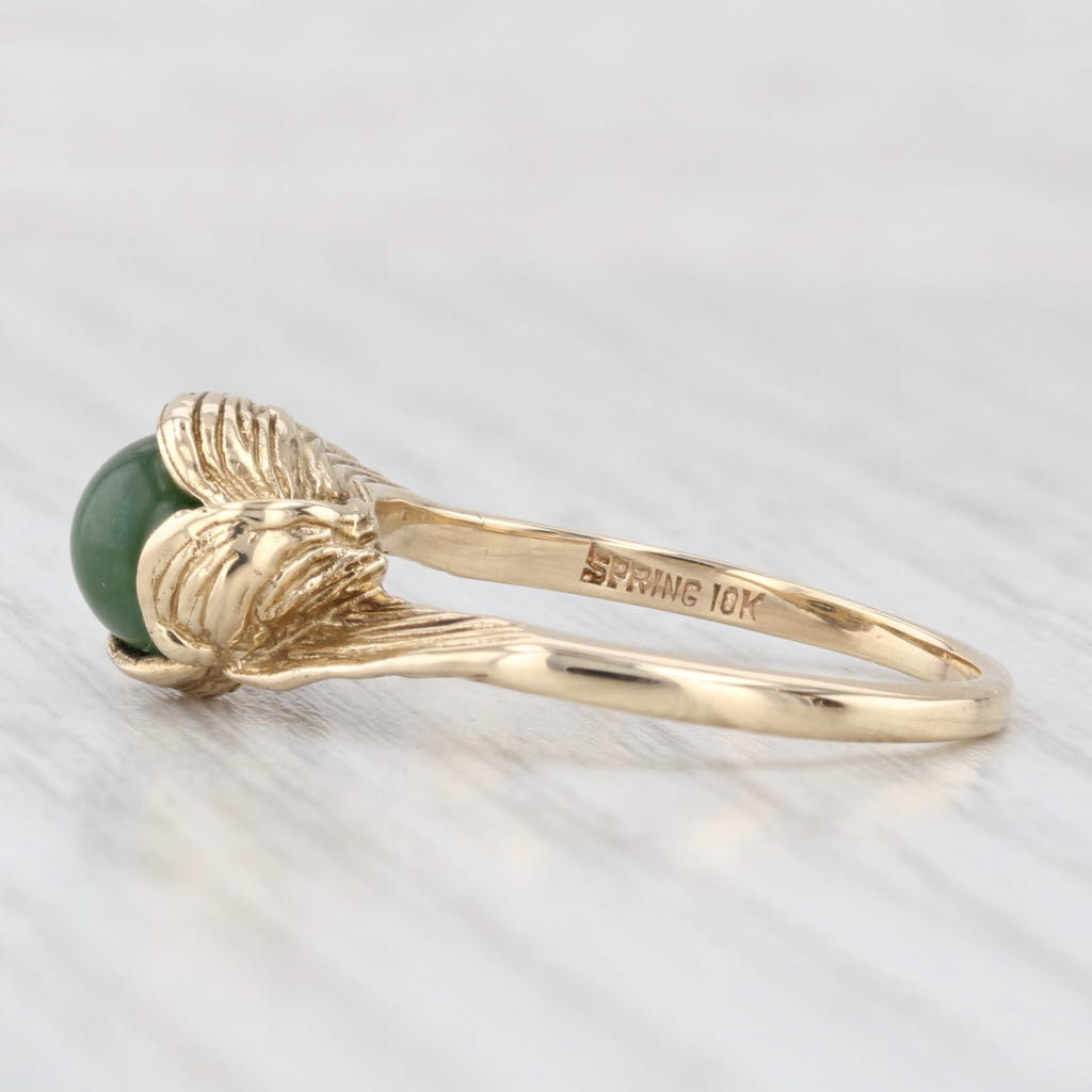 Light Gray Vintage Green Nephrite Jade Solitaire Ring 10k Yellow Gold Size 7.5