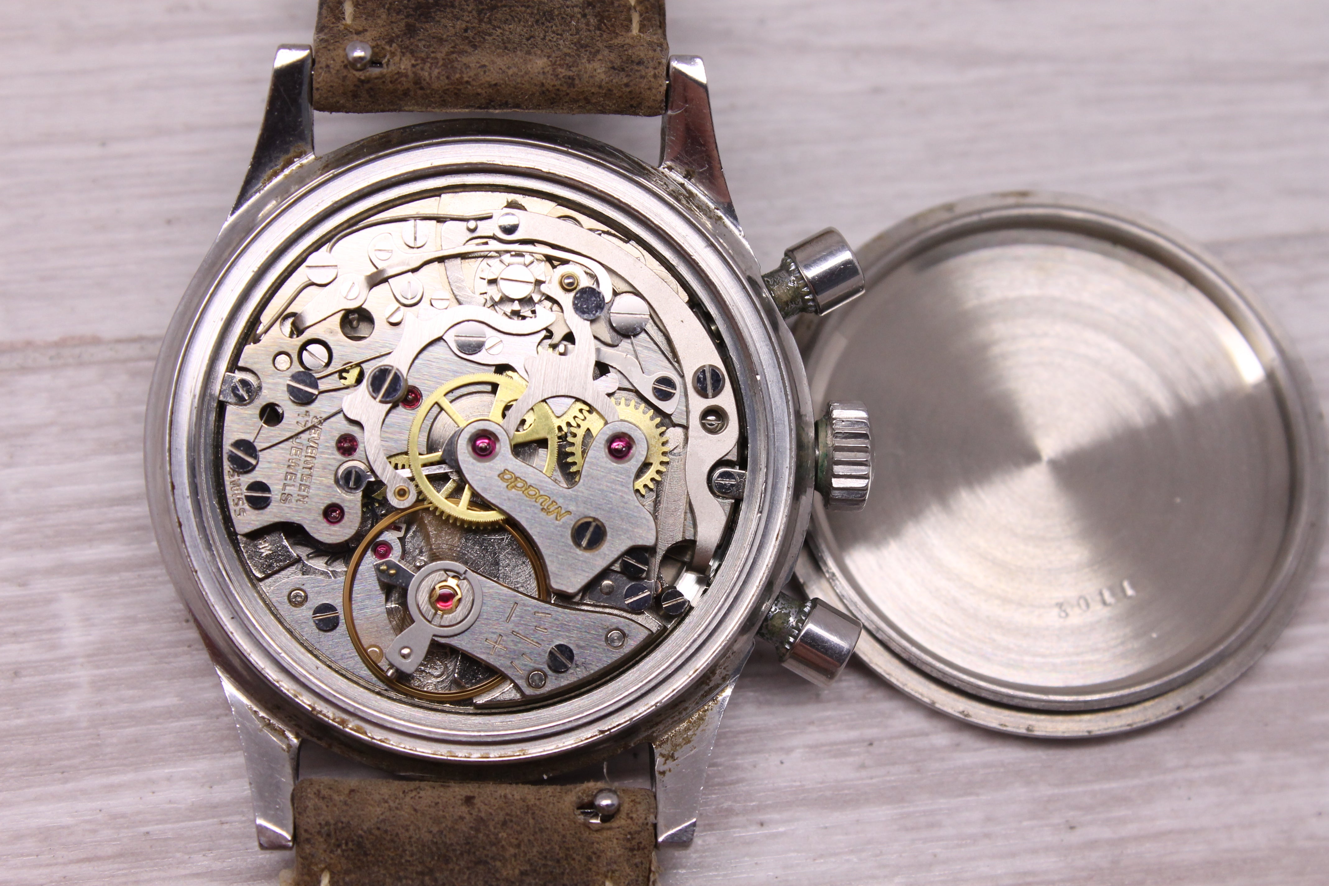Vintage Nivada Grenchen Chronomaster 38.5mm Chronograph Valjoux 92 Watch
