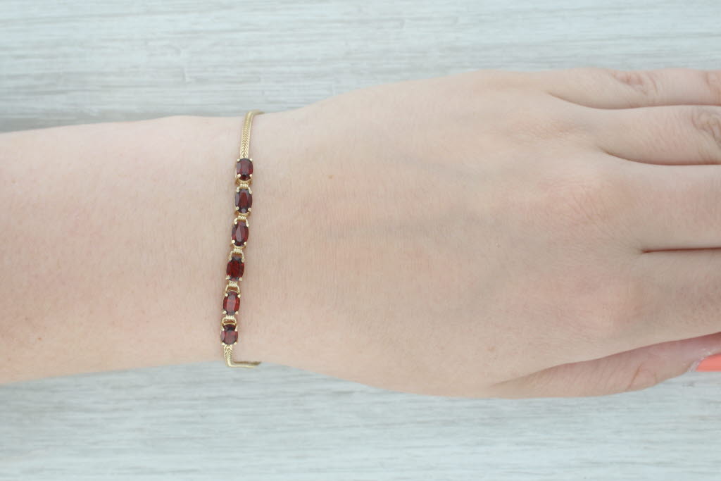 6.75" 3ctw Garnet Bracelet 14k Yellow Gold Herringbone Chain