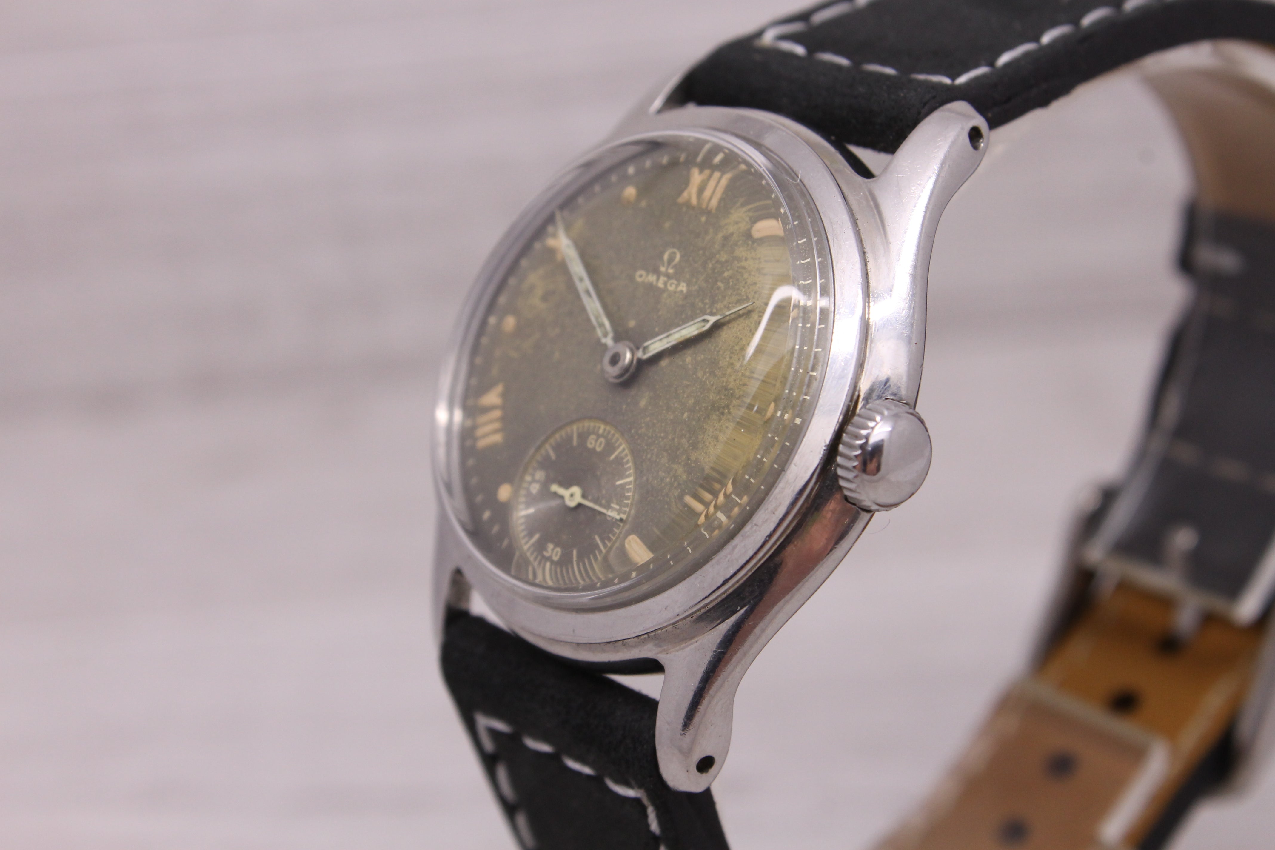 Dark Gray Vintage c.1944 Omega 32.5mm Mens Steel Manual Watch cal.26.5 ORIGINAL Dial