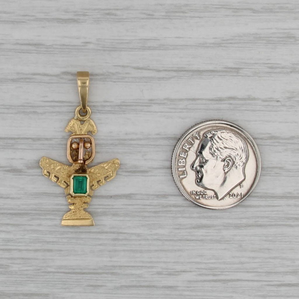 0.20ct Emerald Tribal Bird Pendant 18k Yellow Gold