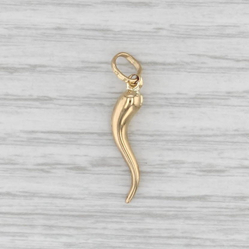 Italian Horn Pendant 18k Yellow Gold Charm Good Luck Talisman