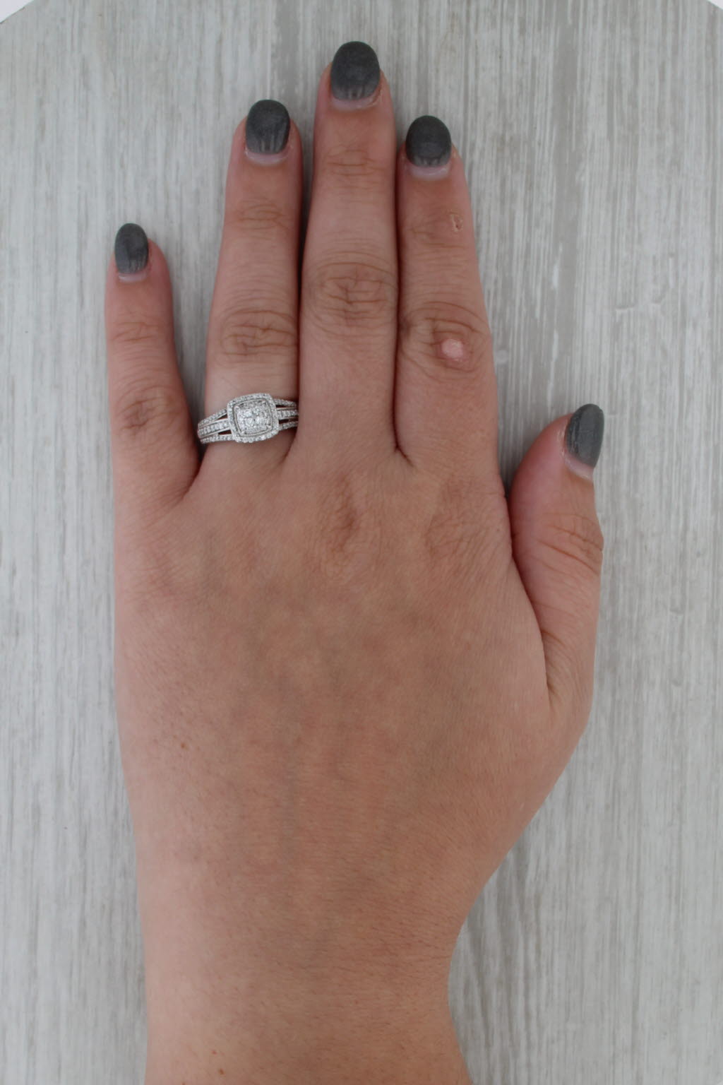 0.42ctw Diamond Cluster Halo Engagement Ring 10k White Gold Size 7