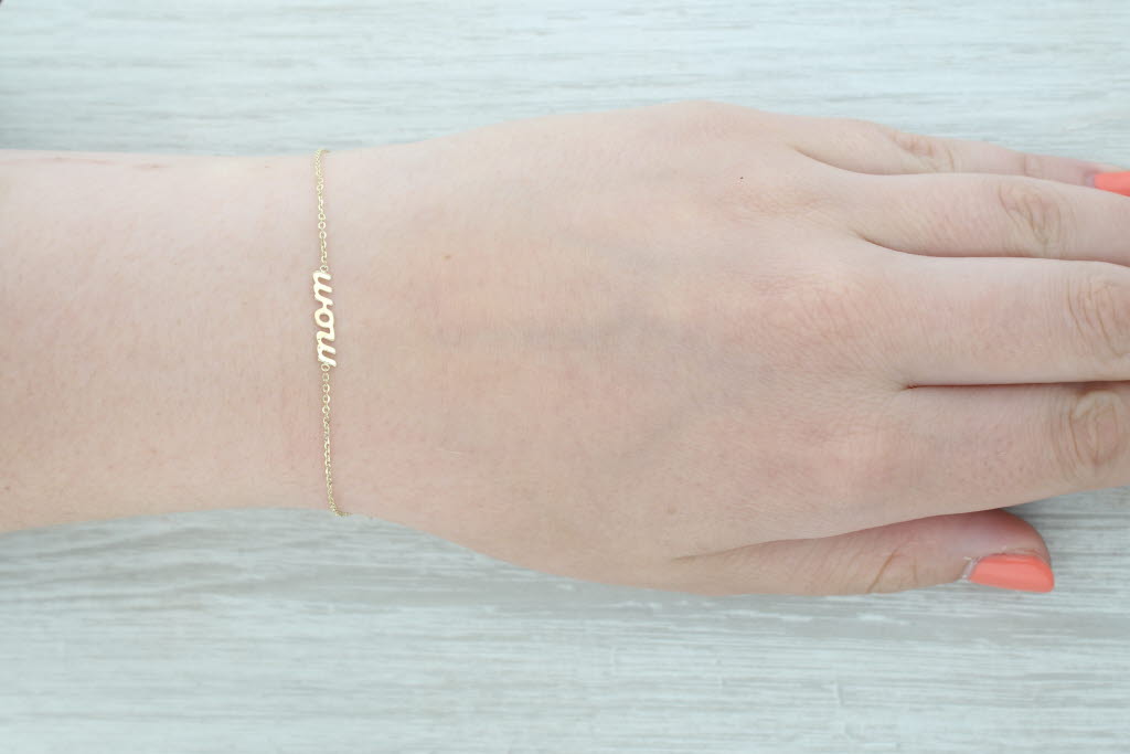 Gray Mom Monogram Bracelet 14k Yellow Gold Adjustable 6"-7" Cable Chain