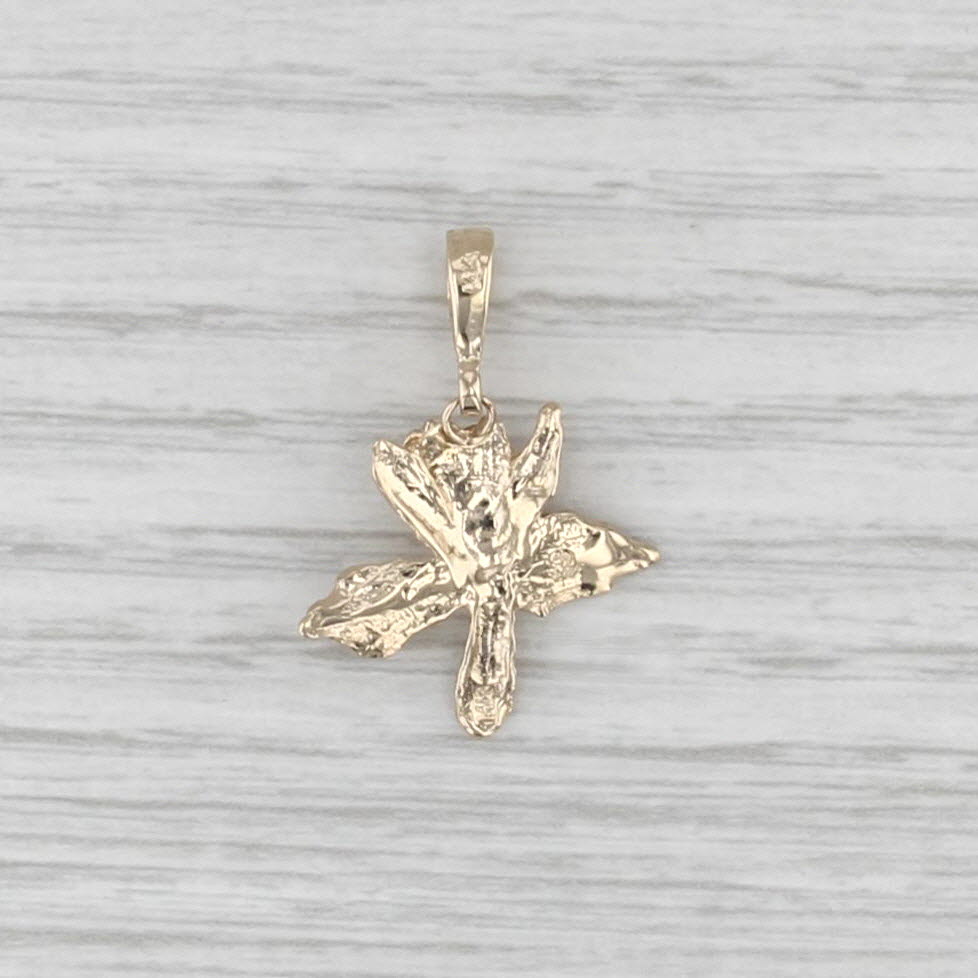 Detailed Blooming Flower Pendant 14k Yellow Gold