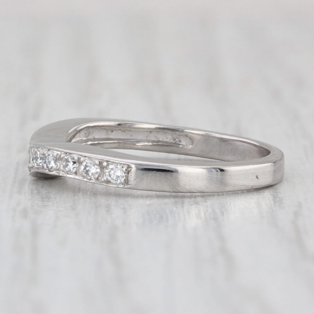 0.25ctw Contoured Diamond Wedding Band Platinum Size 5.25 Guard Anniversary Ring