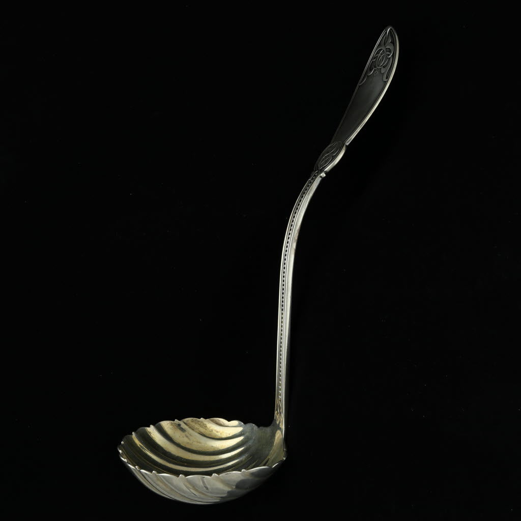 Black Wilson McGrew Shell Ladle Sterling Silver Gold Wash Vintage 10" Servingware