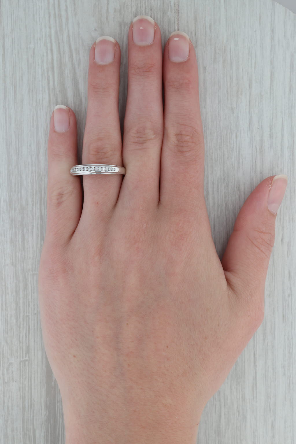 Rosy Brown 0.25ctw Diamond Men’s Wedding Band 14k White Gold Ring Size 11.5