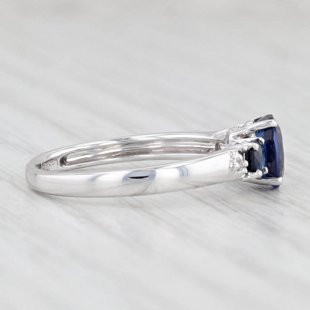 Light Gray 1.28ctw Brilliant Blue Oval Sapphire Ring 14k White Gold Size 5.5