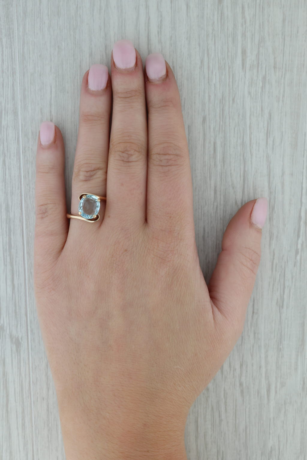 Dark Gray 1.40ct Aquamarine Bypass Ring 10k Gold Size 7 Oval Solitaire March Birthstone