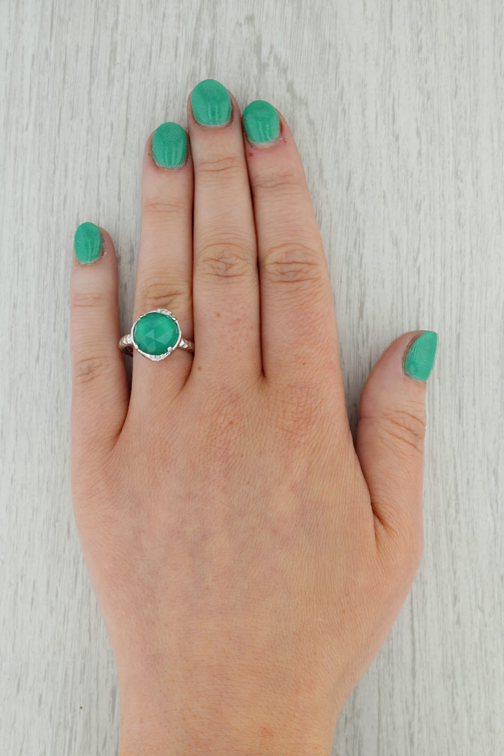 Gray Gabriel & Co Green Chalcedony Solitaire Ring Hammered Sterling Silver Size 7
