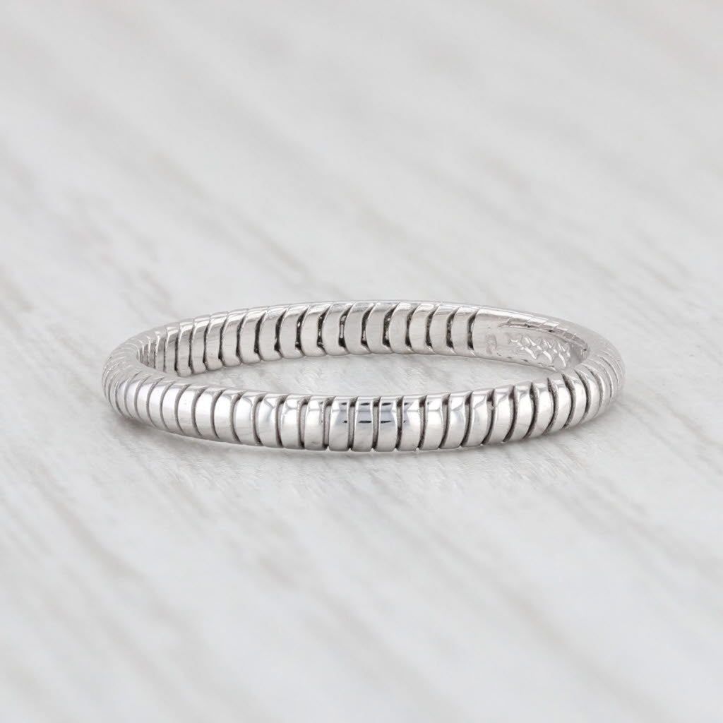 Light Gray Etched Ridged Ring 14k White Gold Size 5.75 Band
