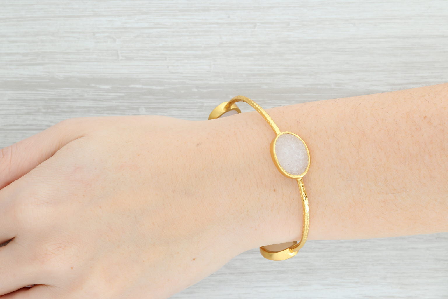Light Gray New Nina Nguyen Sand Druzy Quartz Bangle Bracelet Sterling 22k Gold Vermeil 8"