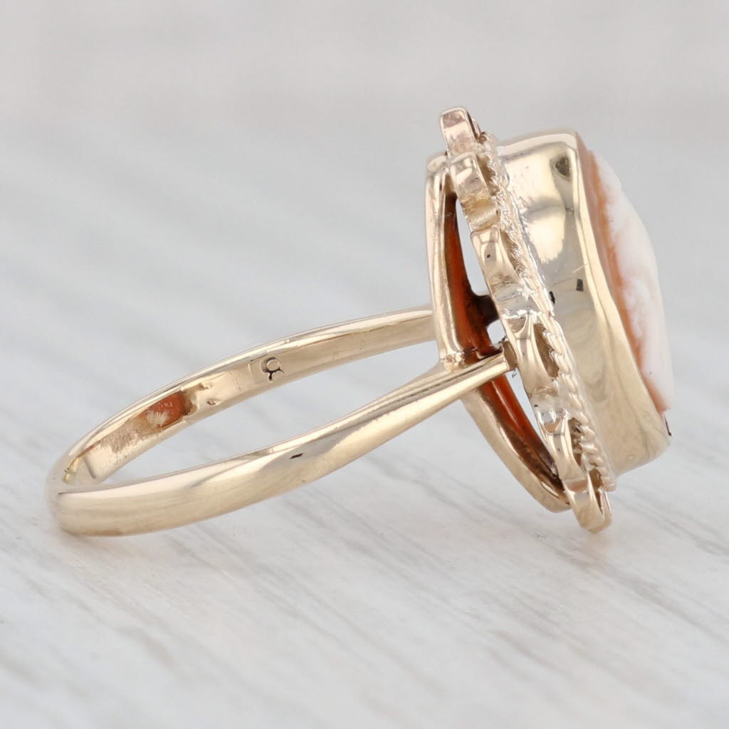 Light Gray Vintage Carved Shell Cameo Ring 9k Yellow Gold Size 5.25