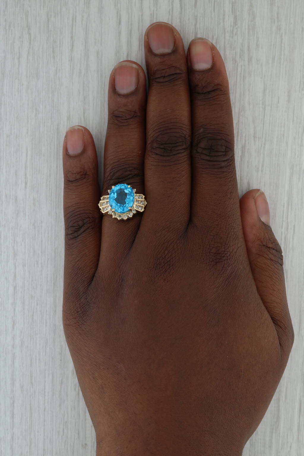 Dark Gray 6.36ctw Oval Blue Topaz Diamond Ring 14k Yellow Gold Size 7.25 Cocktail