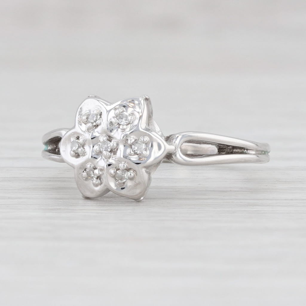 Light Gray 0.20ctw Diamond Flower Ring 10k White Gold Size 7 Floral Engagement