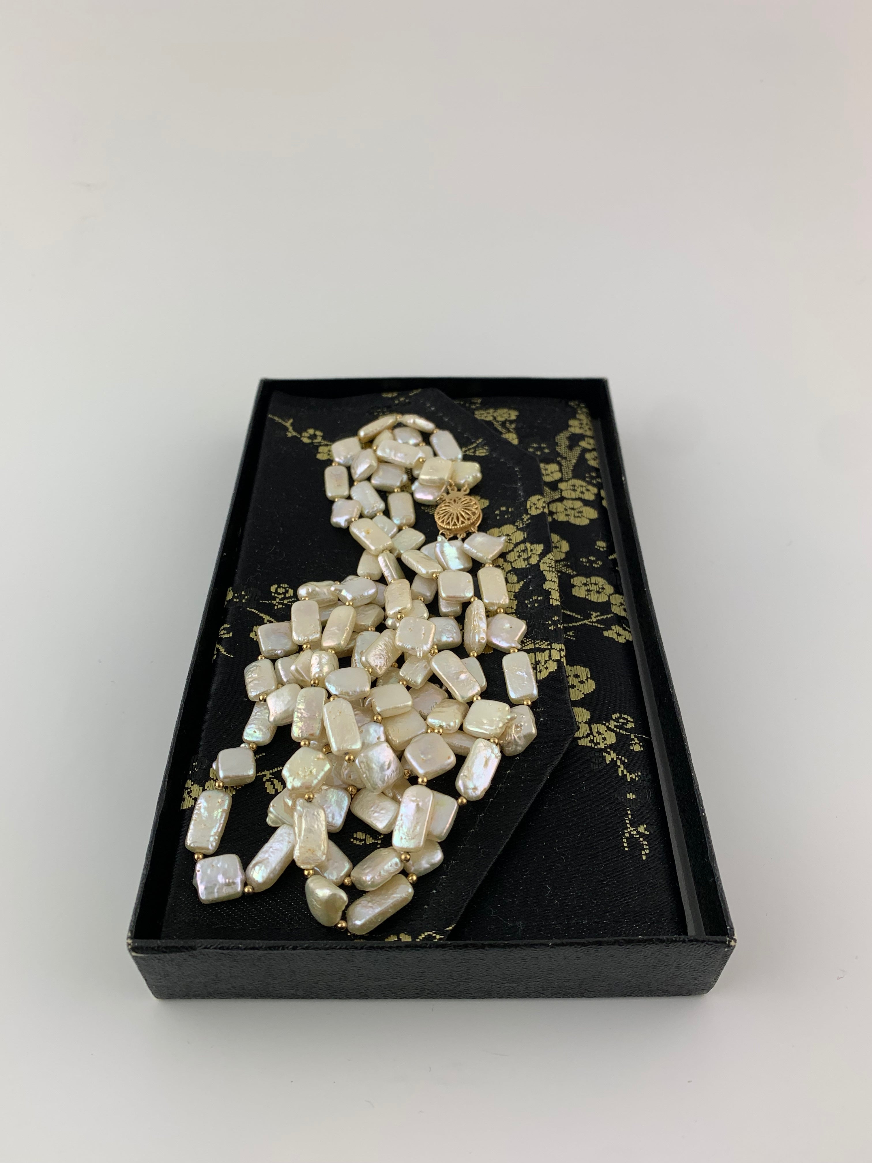 Gray Honora 3-Strand Pearl Necklace 14k Yellow Gold 18" Box Floral Case Flower Clasp
