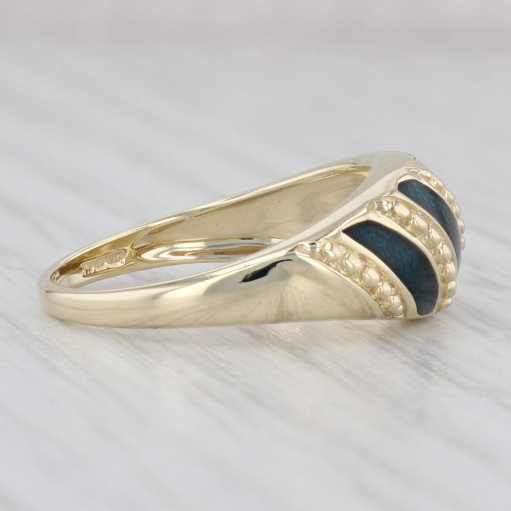 Light Gray Green Opalescent Resin Scalloped Ring 14k Yellow Gold Size 7