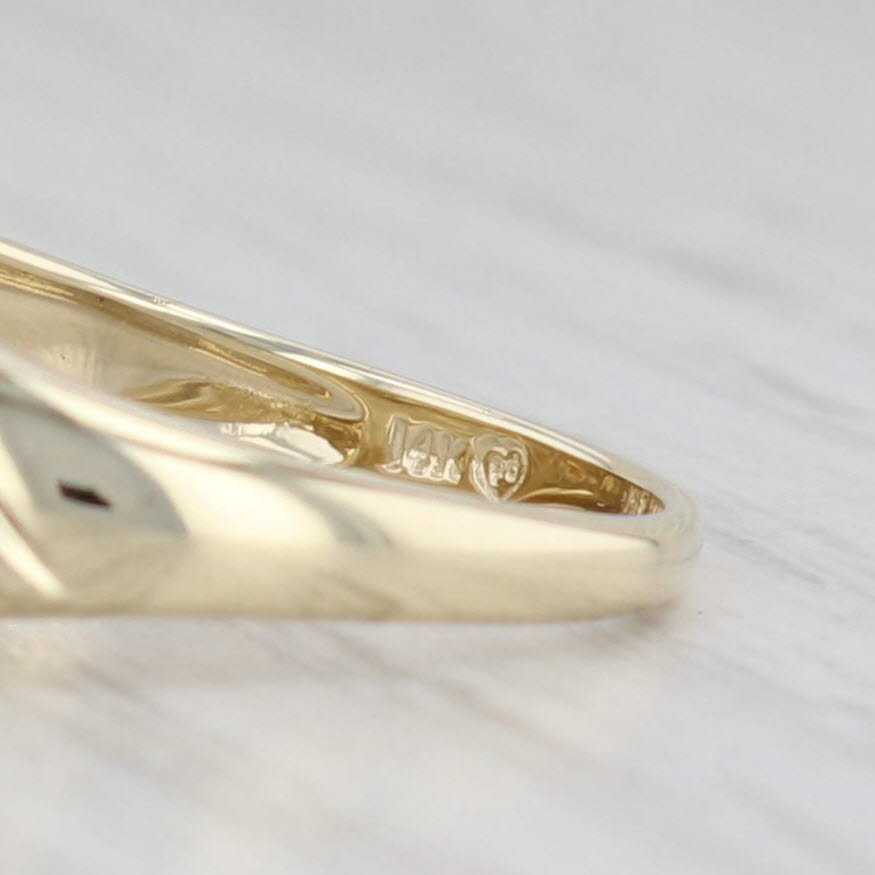 Light Gray Green Opalescent Resin Scalloped Ring 14k Yellow Gold Size 7