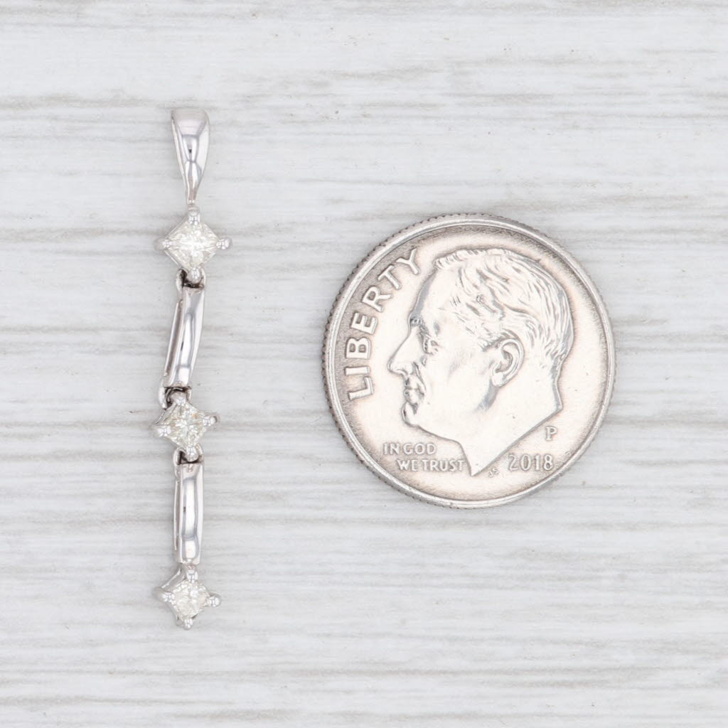 Light Gray New 0.25ctw Diamond Journey Pendant 14k White Gold 3-Stone Drop