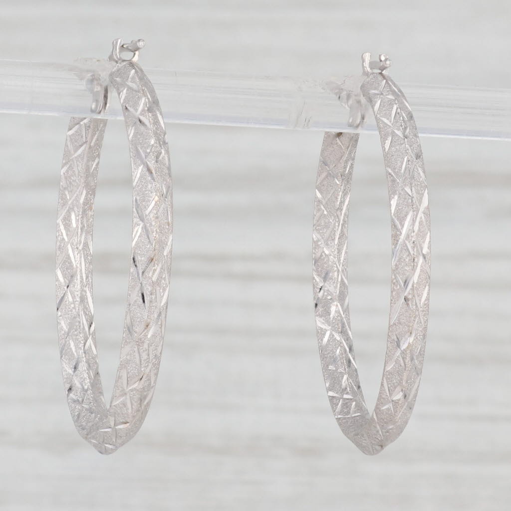 Light Gray Brushed Lattice Work Beveled Hoop Earrings 14k White Gold Snap Top Round Hoops