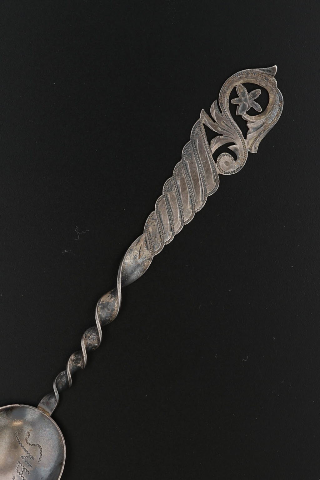 Black Antique New Orleans Souvenir Spoon Sterling Silver Floral Twist Handle