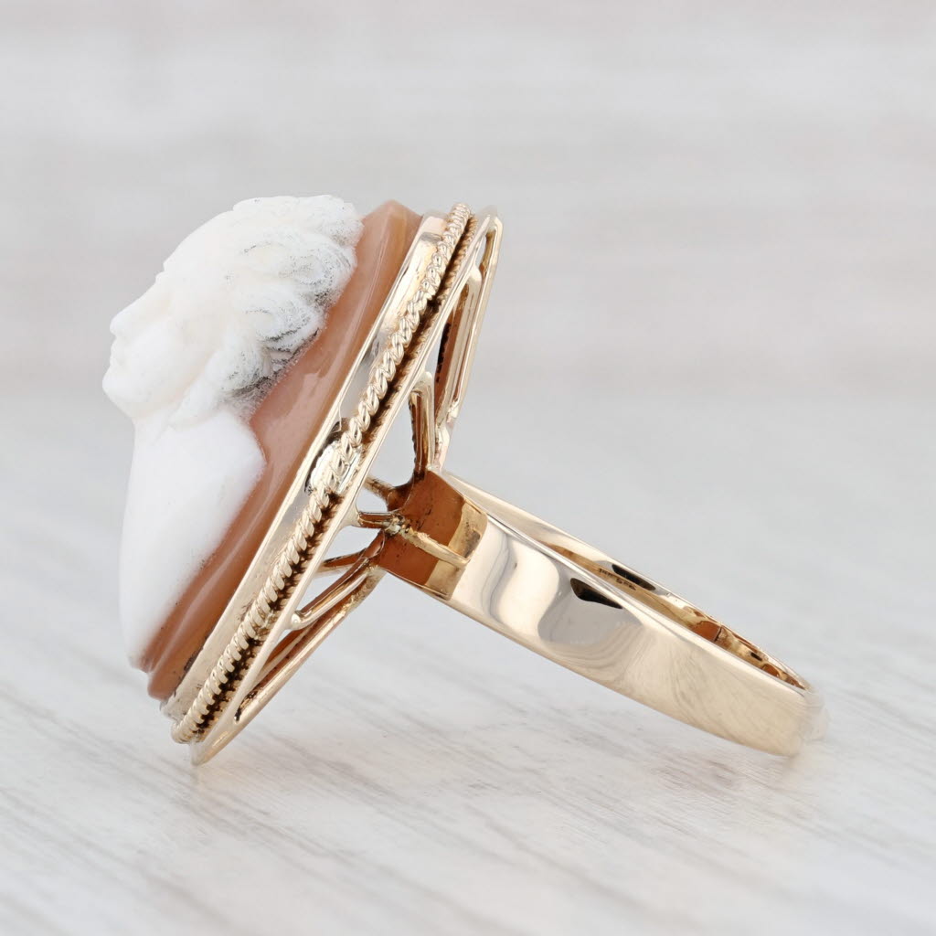 Light Gray Vintage Figural Carved Shell Cameo Ring 14k Yellow Gold Size 6 Statement