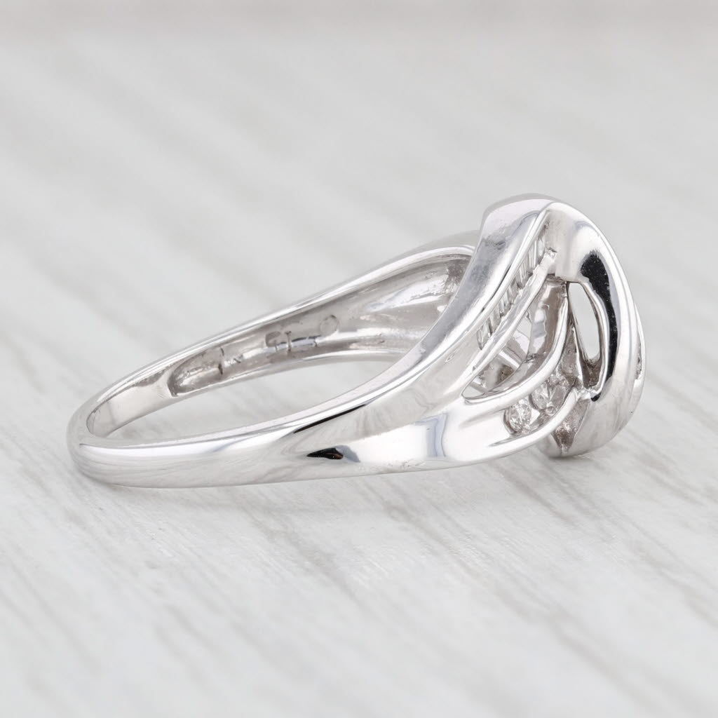 Light Gray 0.15ctw Diamond Bypass Ring 14k White Gold Size 7