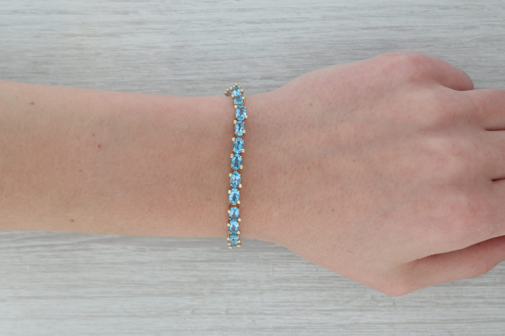 Dark Gray 13ctw Blue Topaz Tennis Bracelet 14k Yellow Gold 7" 5.3mm