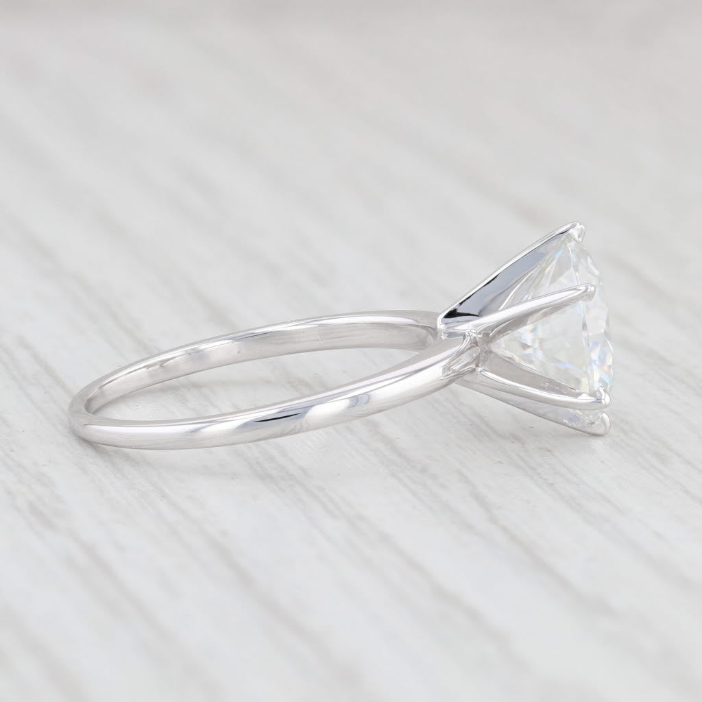 Light Gray 2.50ct Moissanite Engagement Ring 18k White Gold Round Solitaire Size 6.75