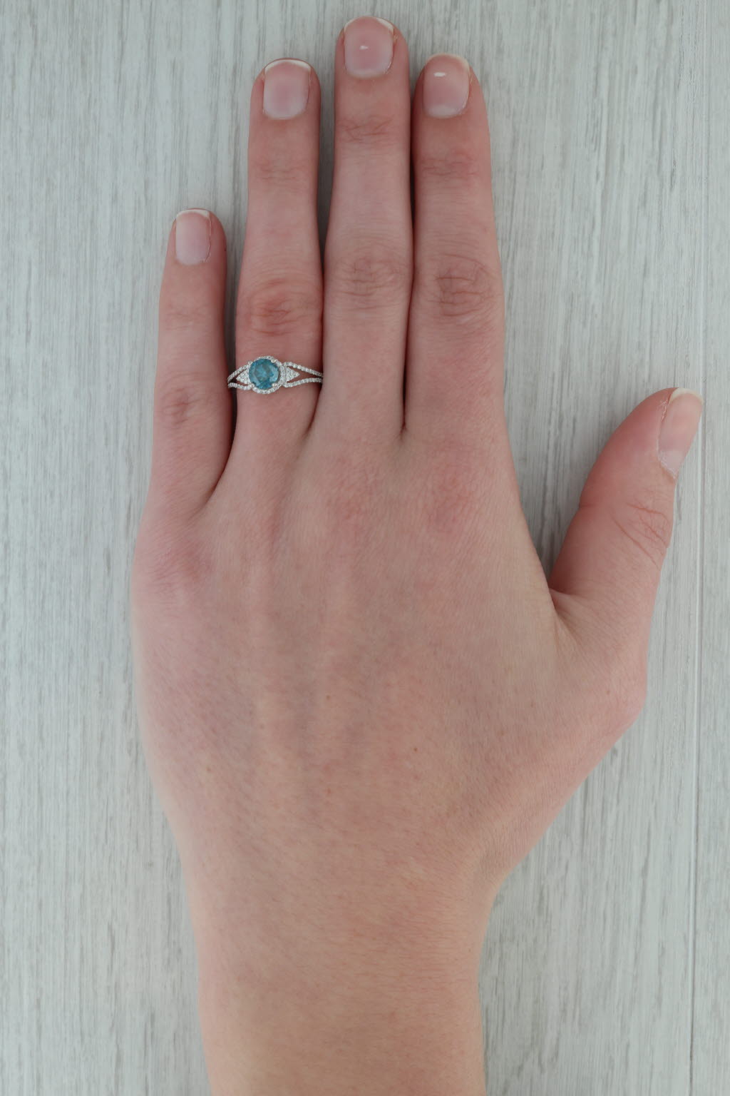 Dark Gray New 1.12ctw Teal Diamond Halo Ring 14k White Gold Size 6.75 Engagement