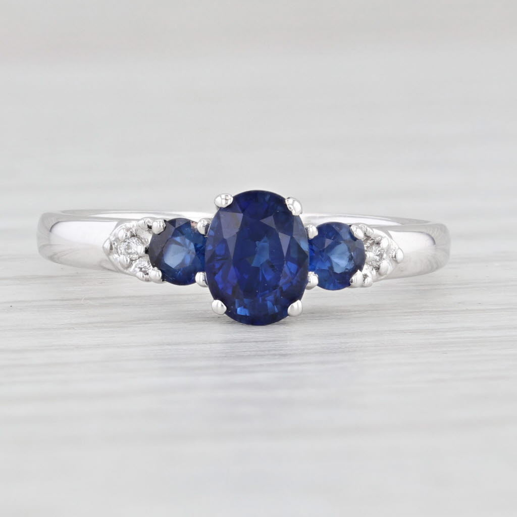 Light Gray 1.28ctw Brilliant Blue Oval Sapphire Ring 14k White Gold Size 5.5
