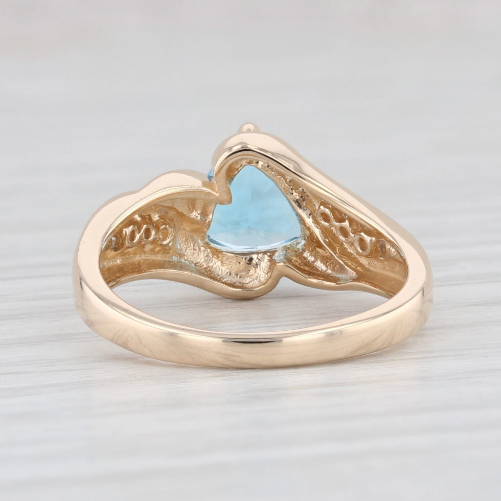Light Gray 1.50ctw Trillion Blue Topaz Diamond Ring 14k Yellow Gold Size 7 Bypass